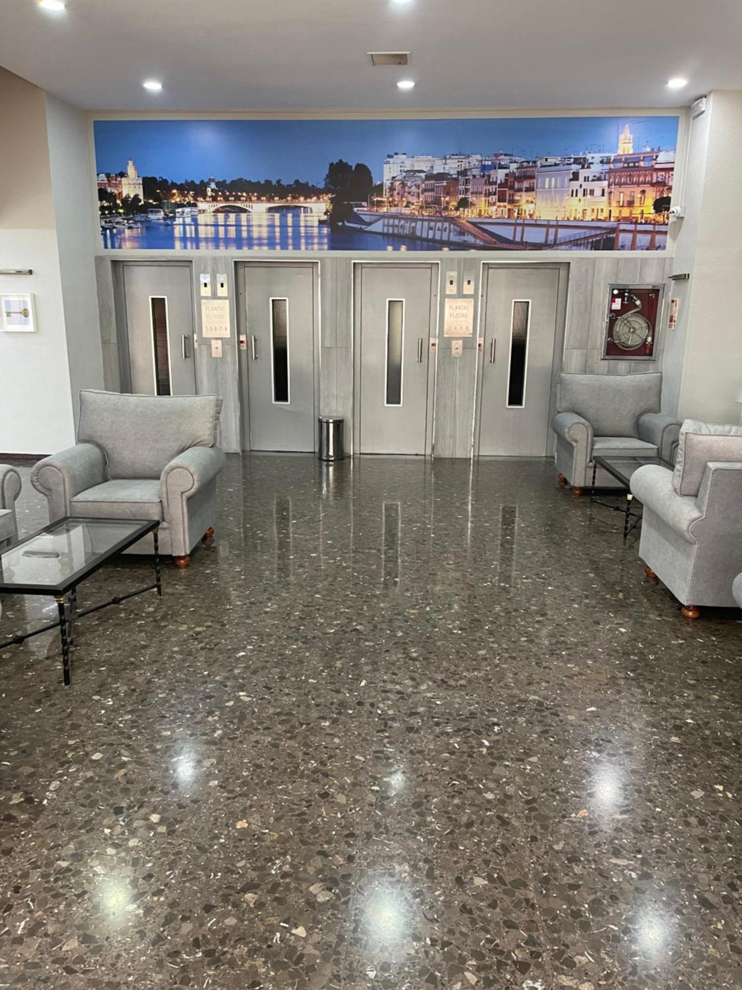 Resitur Luxury Suit 2 Sevilla Exterior foto