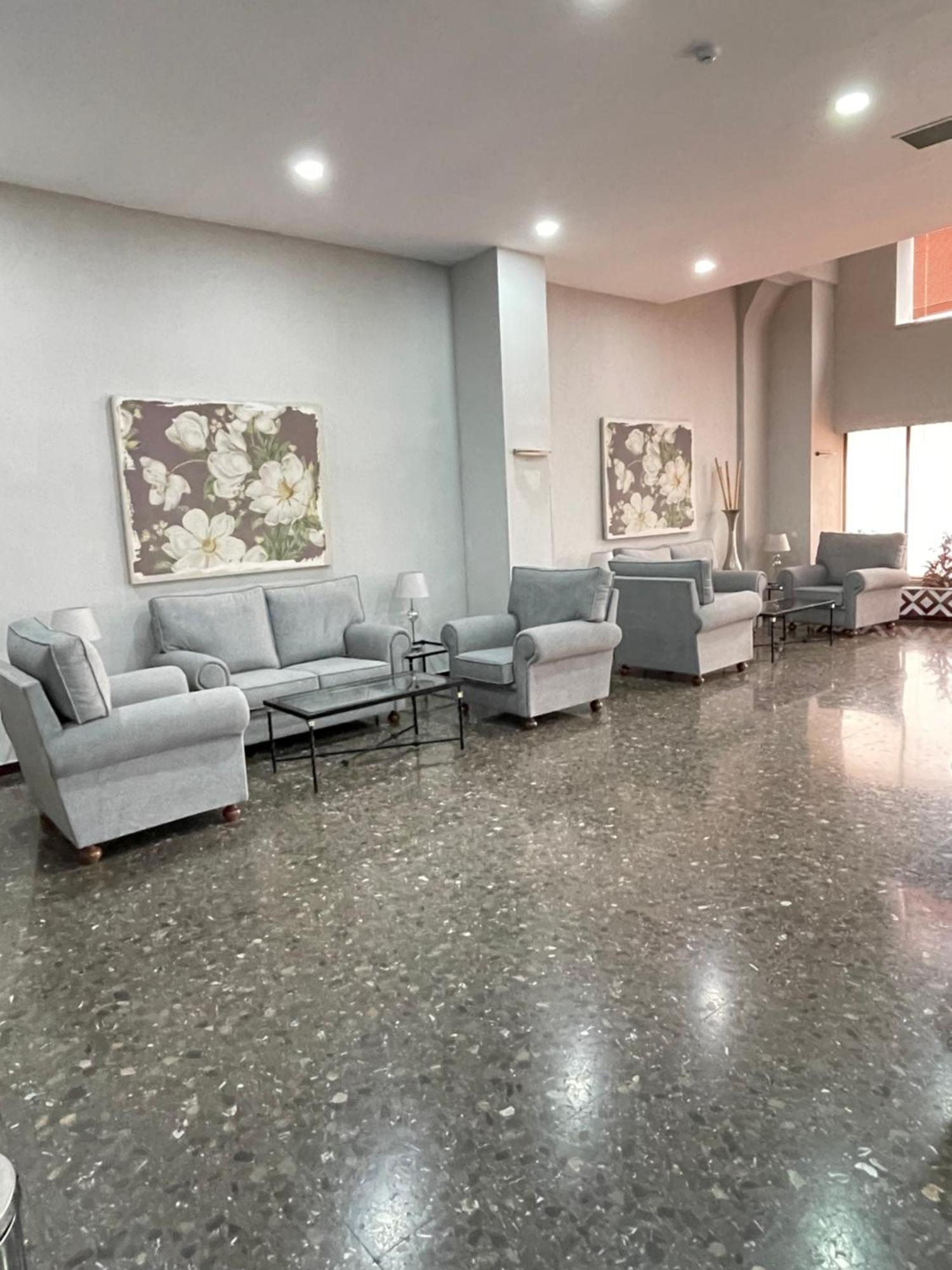 Resitur Luxury Suit 2 Sevilla Exterior foto